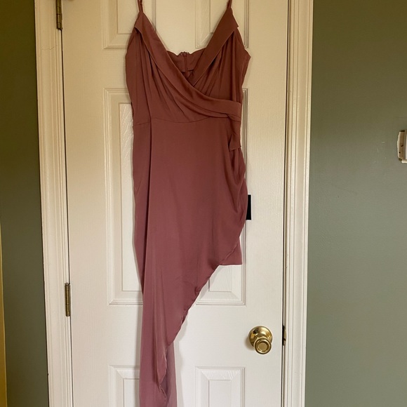 NWT Lulu’s Asymmetrical Spaghetti Strap V-Neck Dress, Size M - Picture 3 of 5
